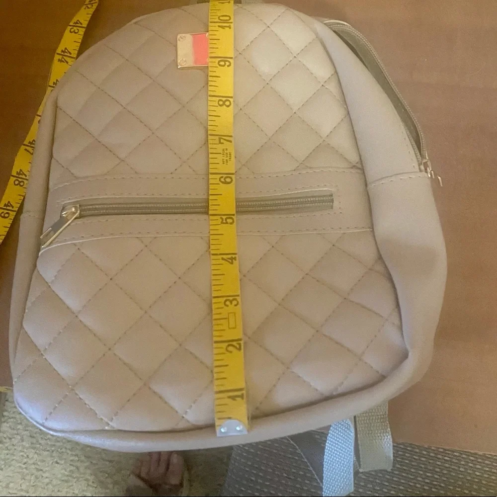 Small backpack - Picture 2 of 6